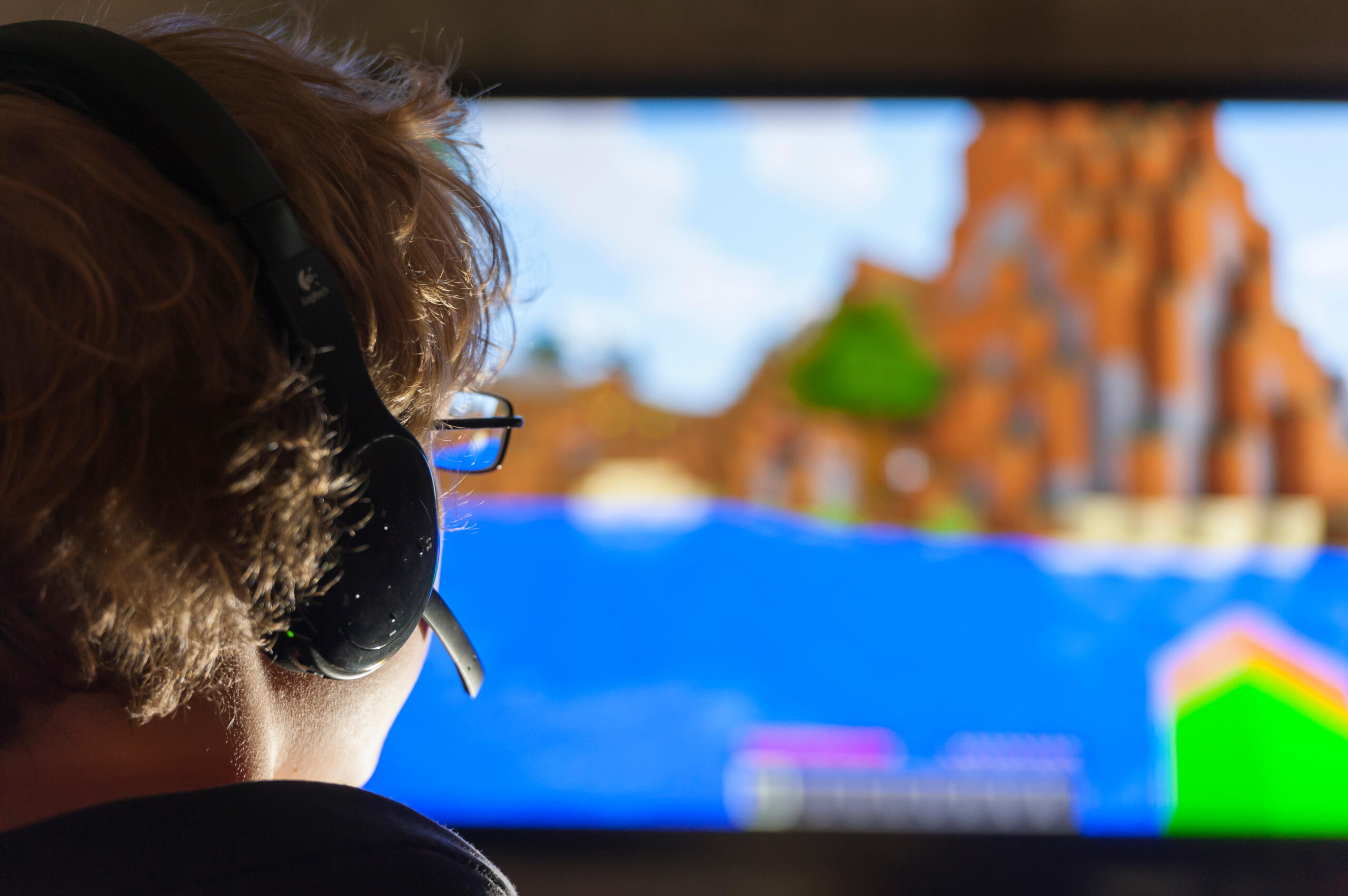 a person playing Minecraft, trying out the new Copper update when it releases